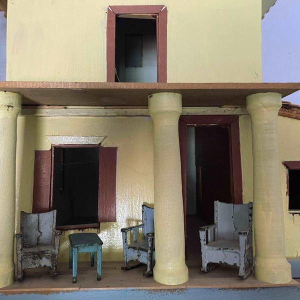 Cast iron Kilgore dollhouse table and three chairs c 1920s